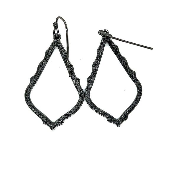 Kendra Scott Gun Metal Frame Earrings - Picture 1 of 4